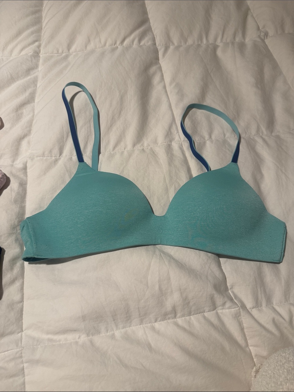 Victoria's Secret Aqua Blue Lightly Padded Seamless No Wire Bra
